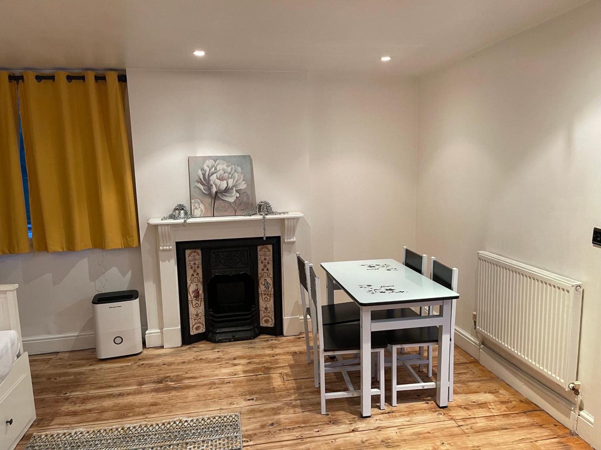A Lovely One Bed Flat In North Finchley Eksteriør billede