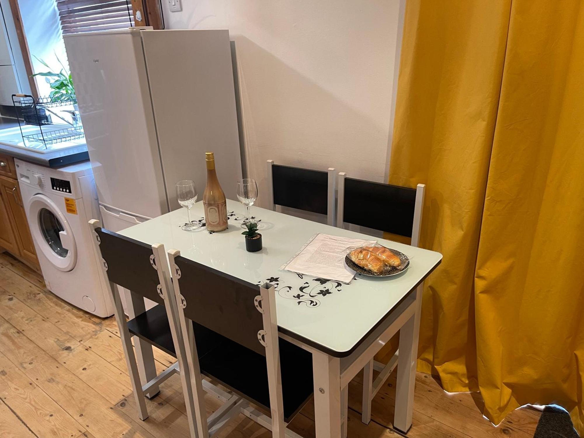 A Lovely One Bed Flat In North Finchley Eksteriør billede